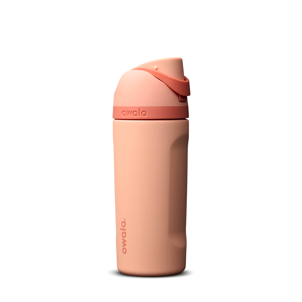 Kids FreeSip 16oz in Read My Lips, bold fuchsia hot pink insulated bottle with matching pink flip cap and pink carry loop